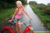 Blonde_mofa_woman_03l