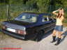 Flat_tire_mercedes_girl_05l
