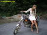 Kickstarting_Suzuki_lady_05l