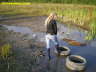Sandy_scooter_stuck_action_05l